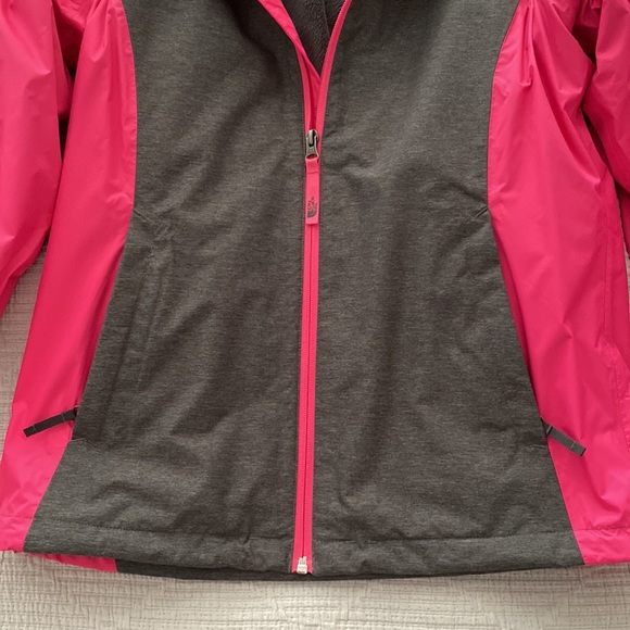 The North Face girls pink double layer coat NWOT - Picture 3 of 14
